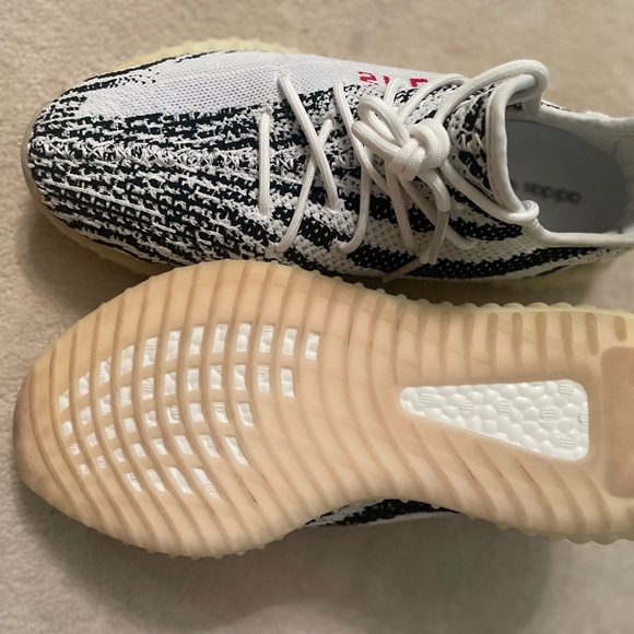 Adidas Yeezy Boost 350 V2 Zebra Men’s 11 1/2 NEW NEVER WORN - Picture 7 of 7